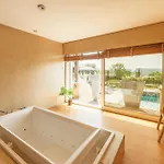 Villa La Bleue, Avec Hammam, Piscine Et Jacuzzi *