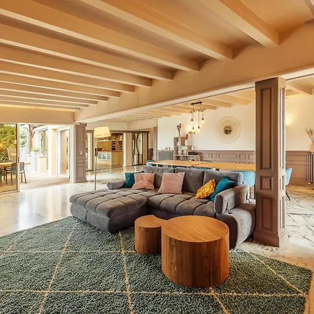 Villa La Villa Bleue, 800M2, Hammam, Piscine Et Jacuzzi Capendac