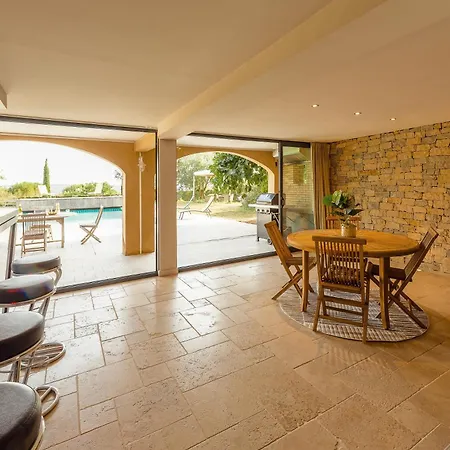 La Villa Bleue, 800M2, Hammam, Piscine Et Jacuzzi * Capendac