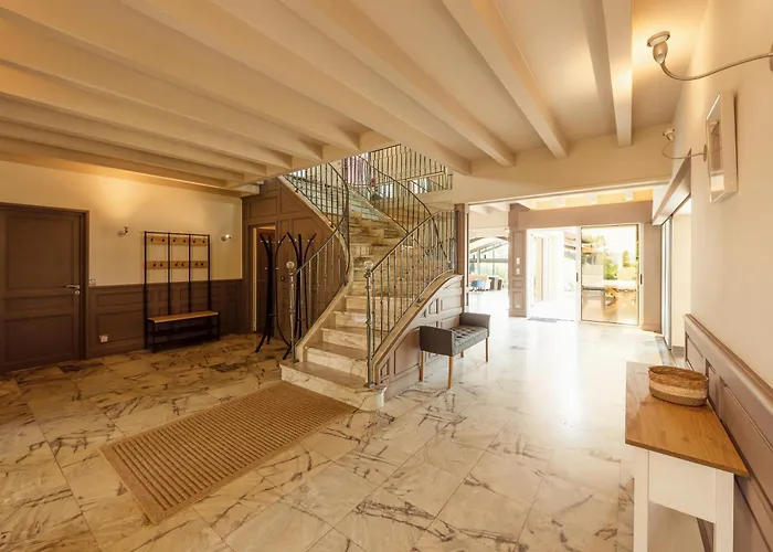 Villa La Bleue, 800m2, Hammam, Piscine Et Jacuzzi