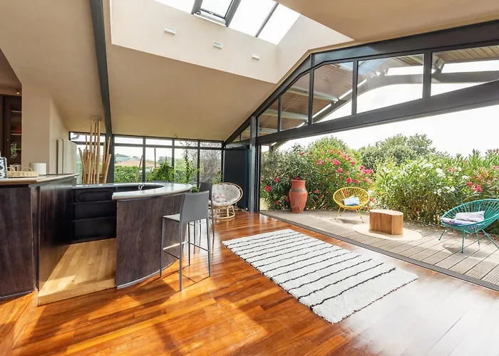 La Bleue, 800m2, Hammam, Piscine Et Jacuzzi *