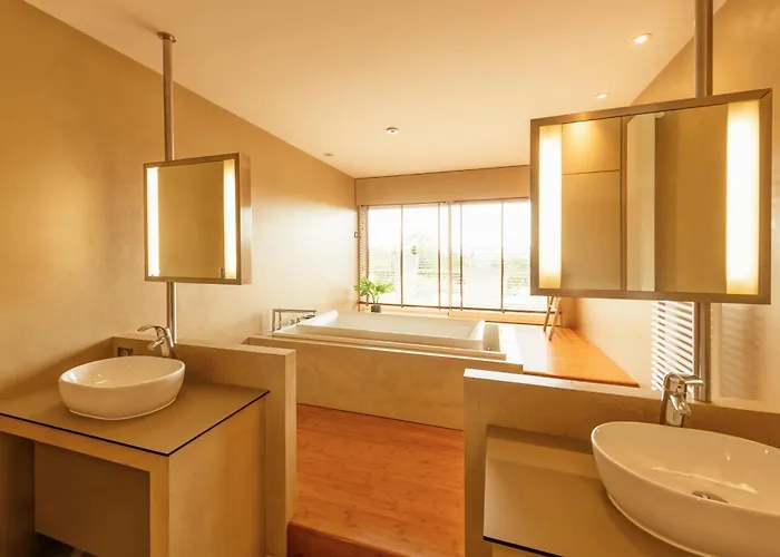 Villa La Bleue, 800m2, Hammam, Piscine Et Jacuzzi Capendac