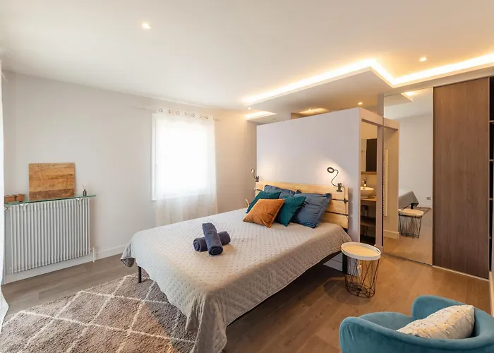 Villa La Bleue, 800m2, Hammam, Piscine Et Jacuzzi